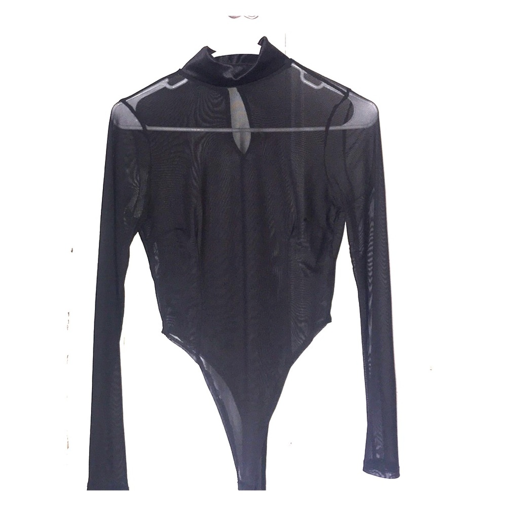 Black mesh bodysuit (fashion nova!!) ✨